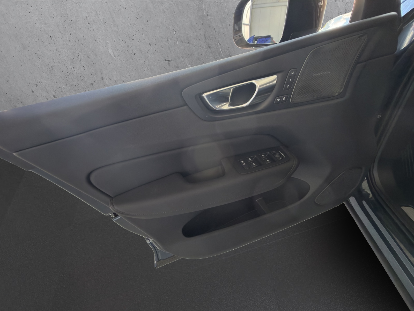 VOLVO XC60 T6 eAWD PluginHybrid Black Edition Geartronic - 10