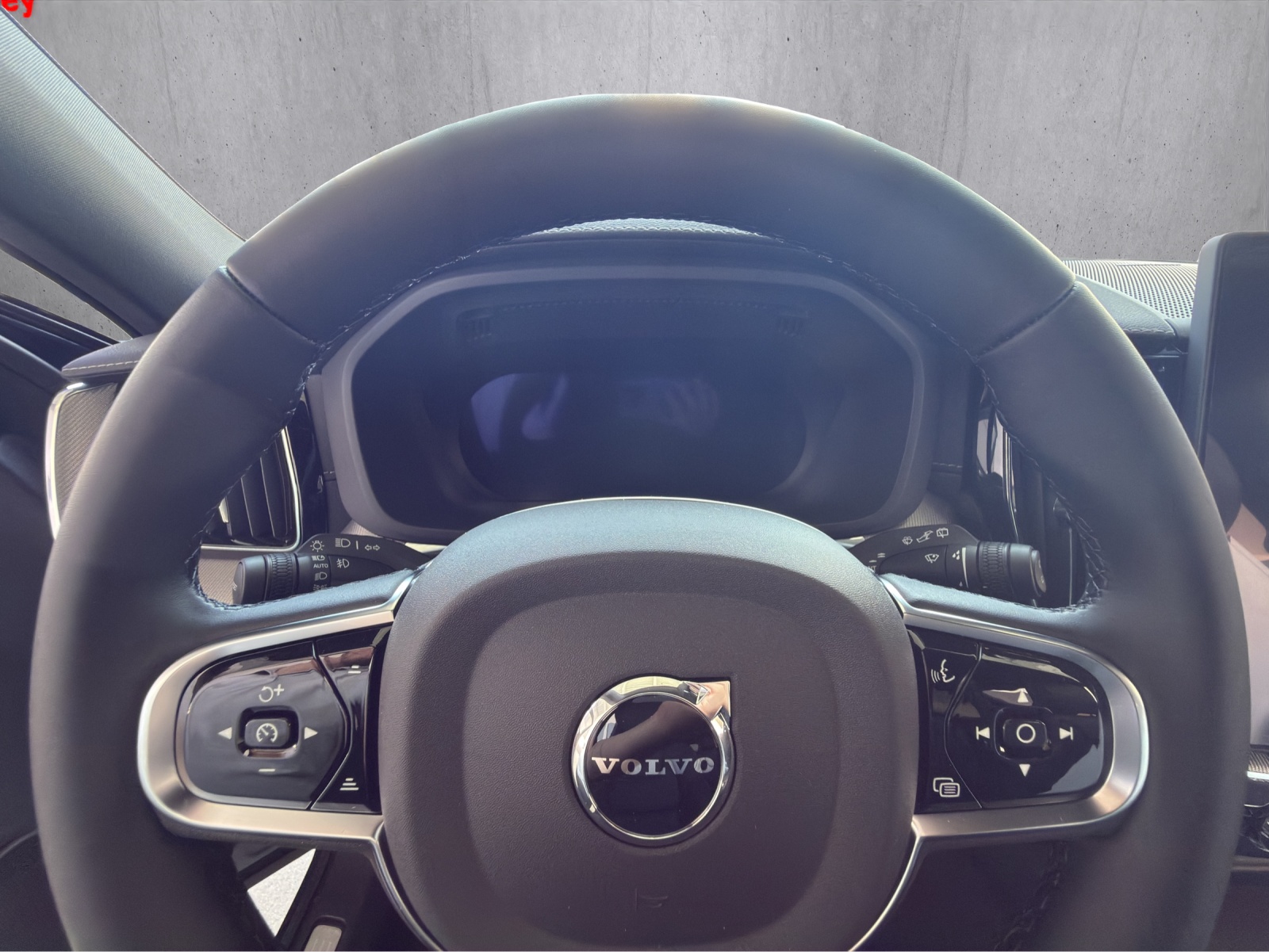 VOLVO XC60 T6 eAWD PluginHybrid Black Edition Geartronic - 17