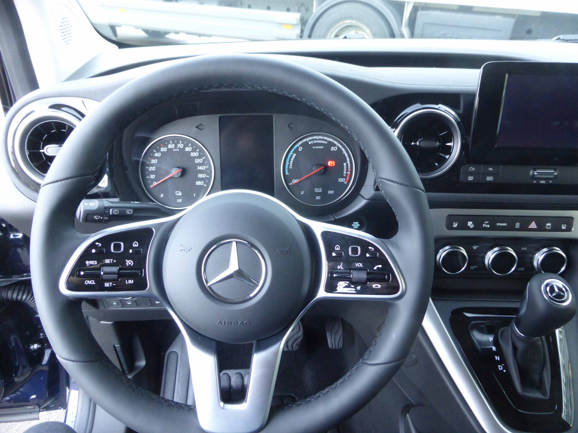 MERCEDES-BENZ EQT Standard S FWD - 10