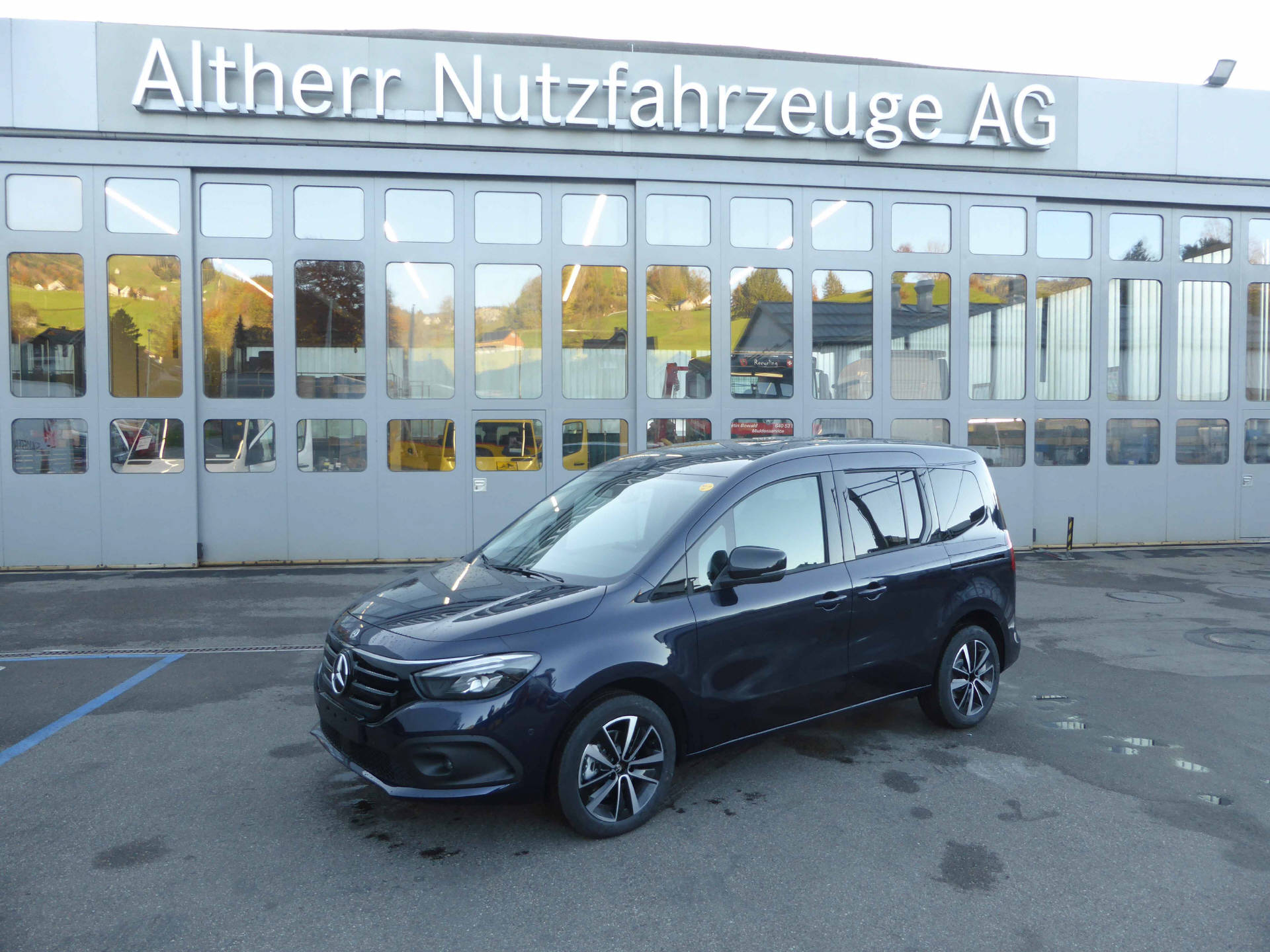 MERCEDES-BENZ EQT Standard S FWD