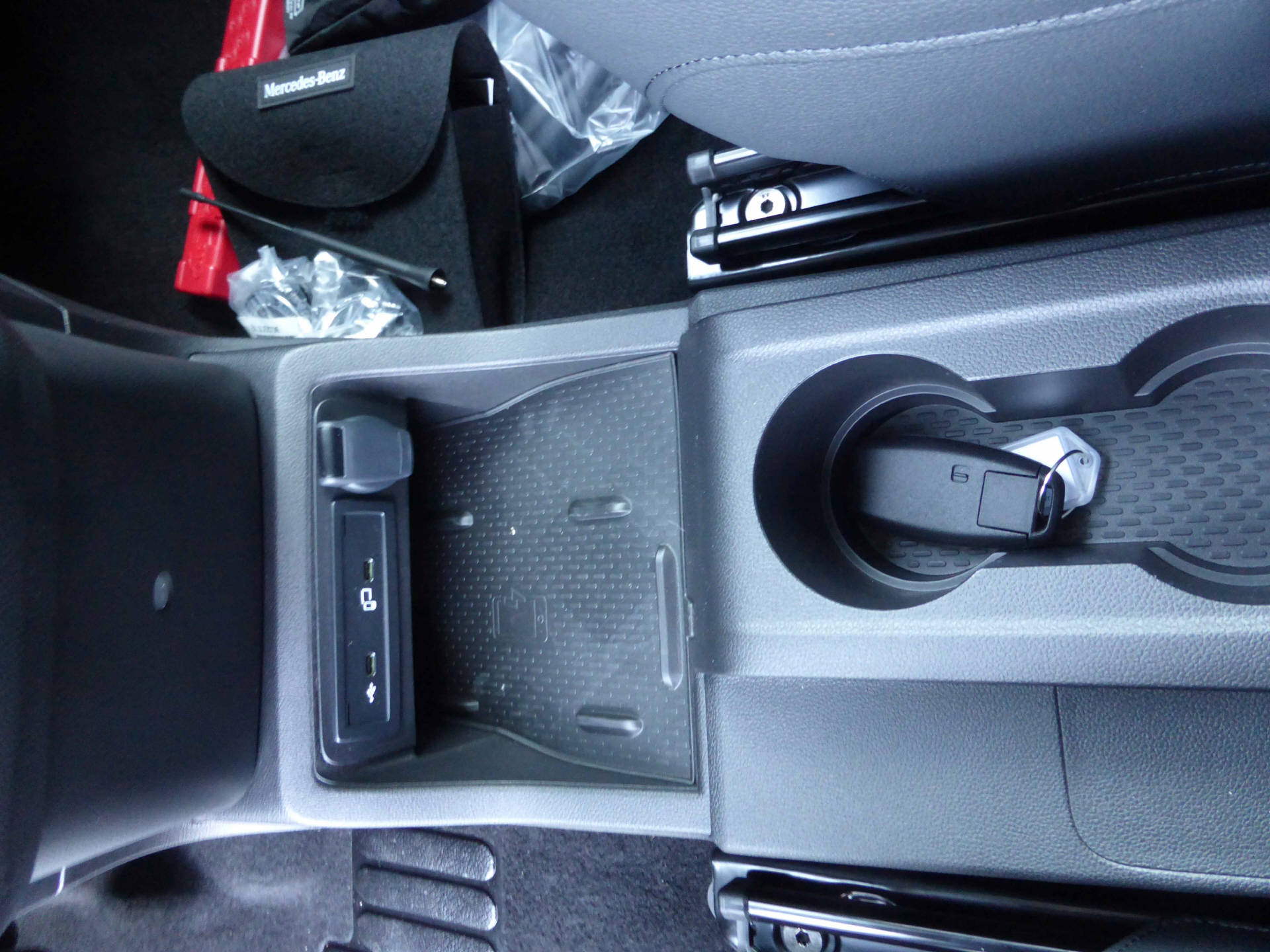 MERCEDES-BENZ EQT Standard S FWD - 13