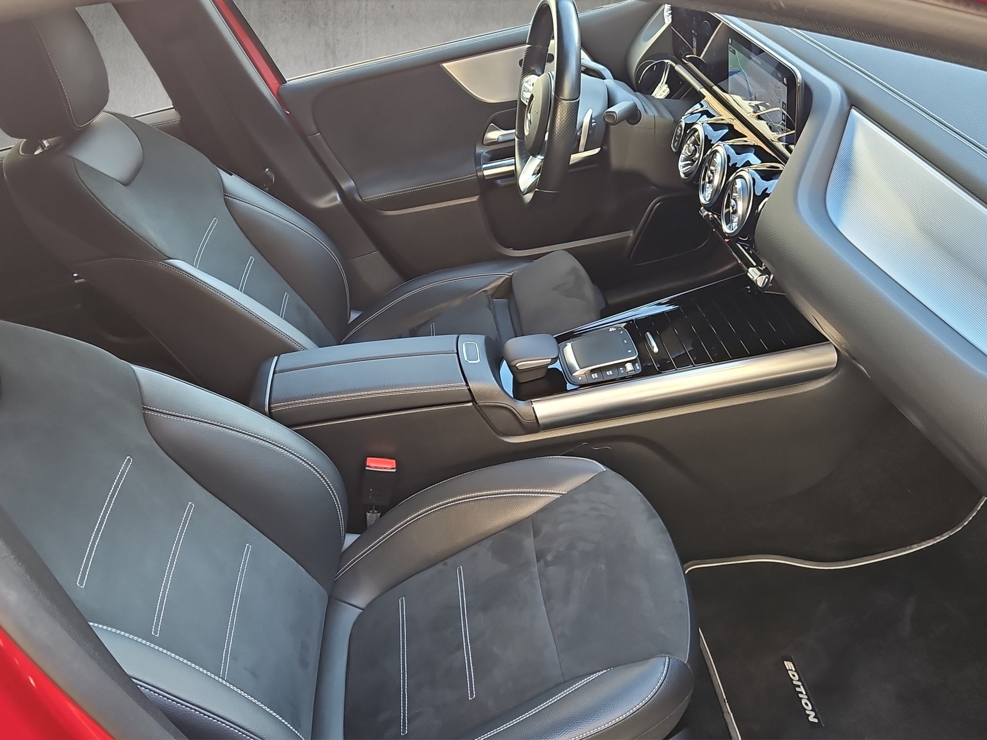 MERCEDES-BENZ B 220 d Swiss Star AMG Line 4matic - 10