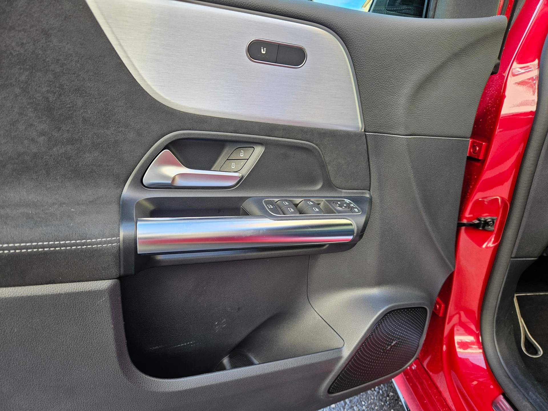 MERCEDES-BENZ B 220 d Swiss Star AMG Line 4matic - 12