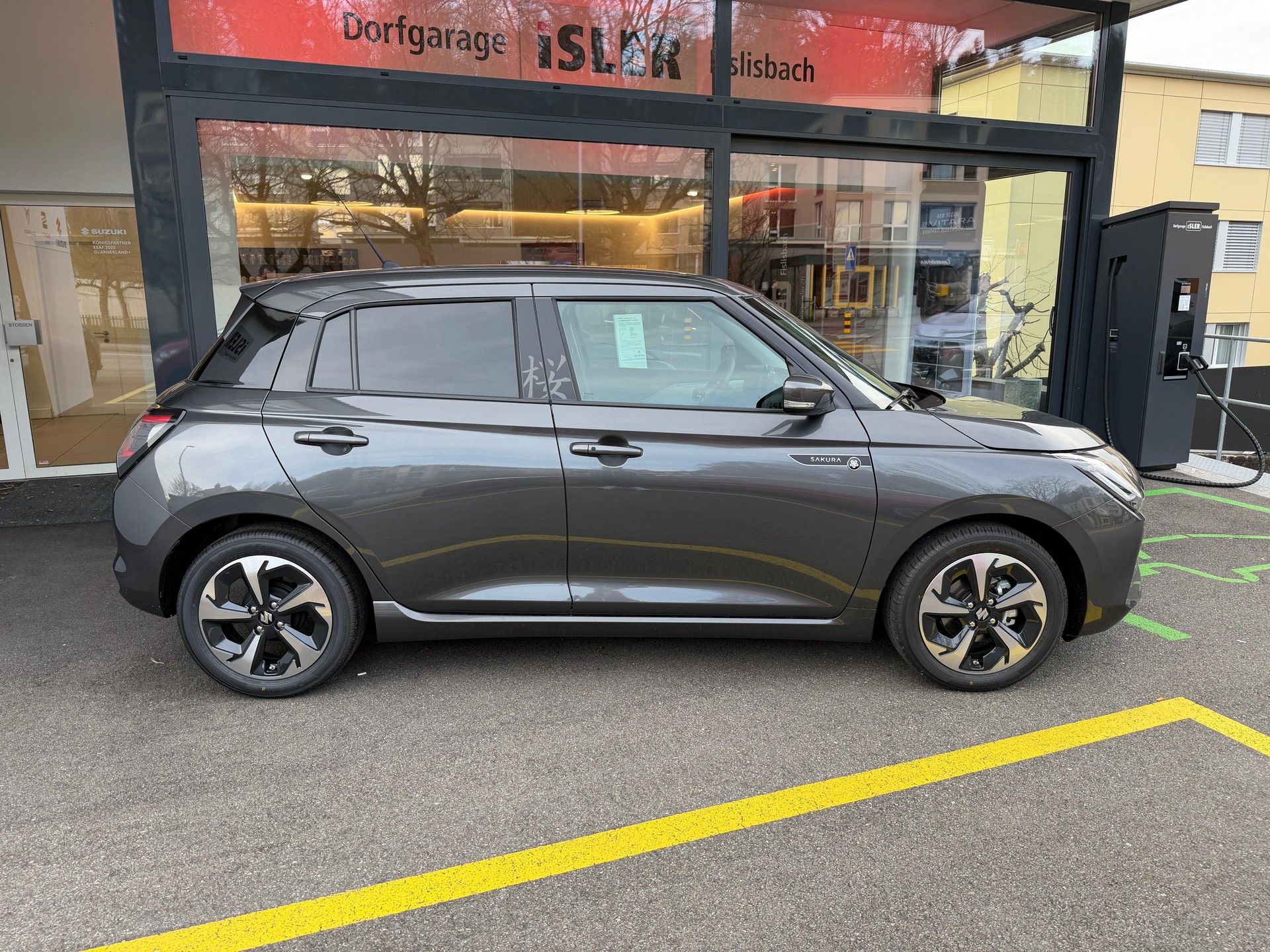 SUZUKI Swift 1.2 Sakura Top Hybrid - 2