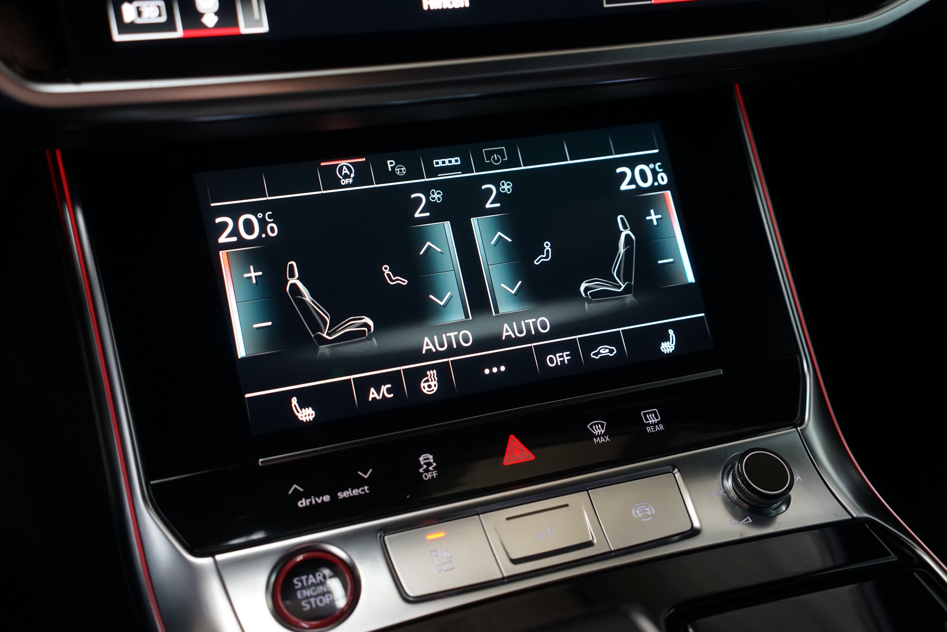 AUDI RS6 Avant 4.0 TFSI V8 quattro - 23