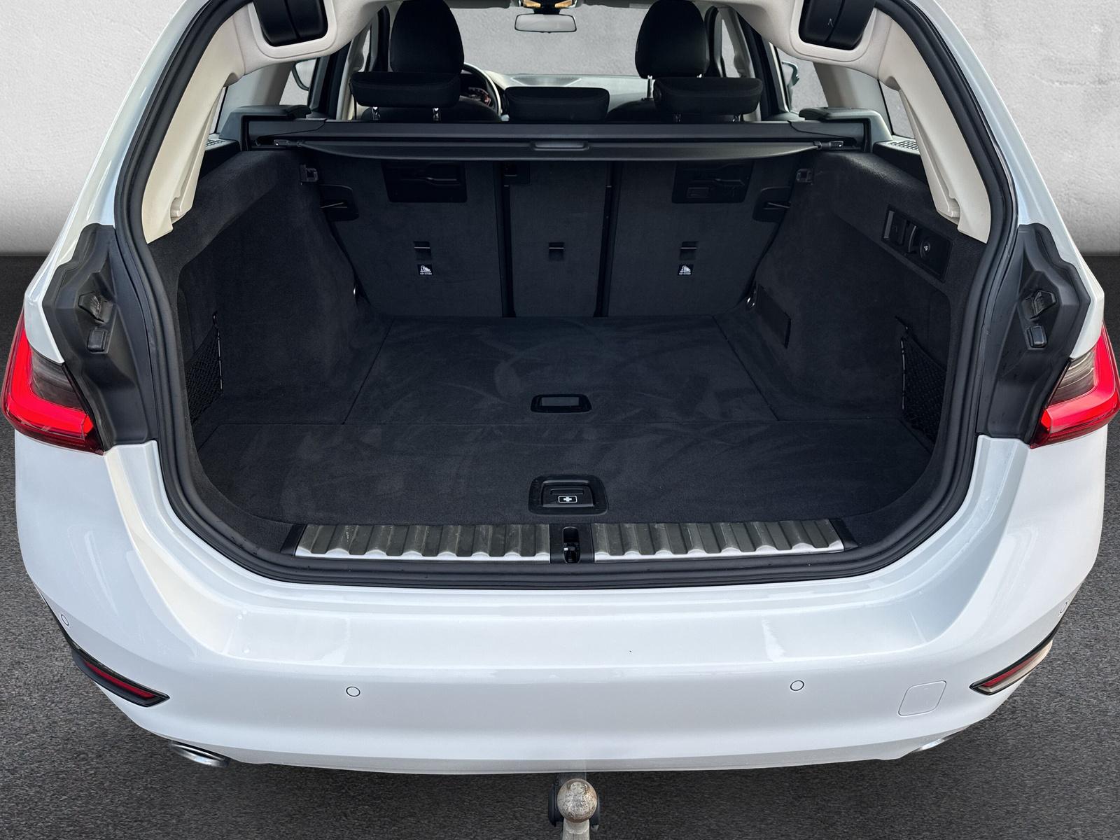 BMW 320d Touring xDrive G21 (CH) AHK - 10