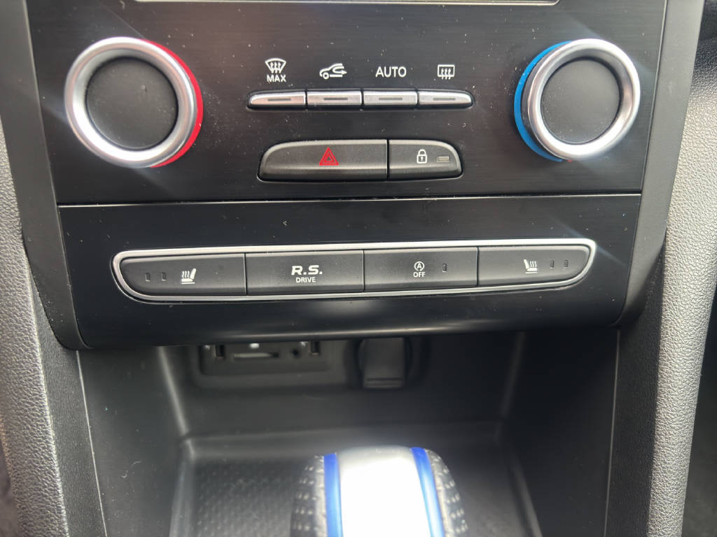RENAULT Mégane Grandtour 1.6 TCe 205 GT - 13