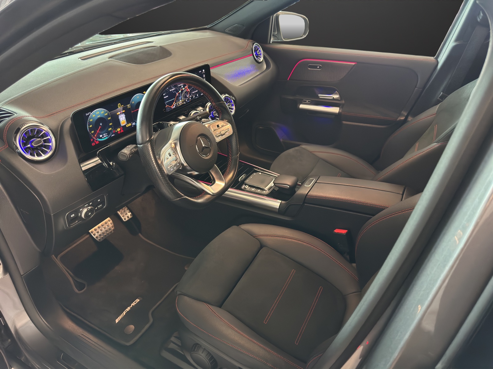 MERCEDES-BENZ EQA 300 AMG Line 4Matic - 9