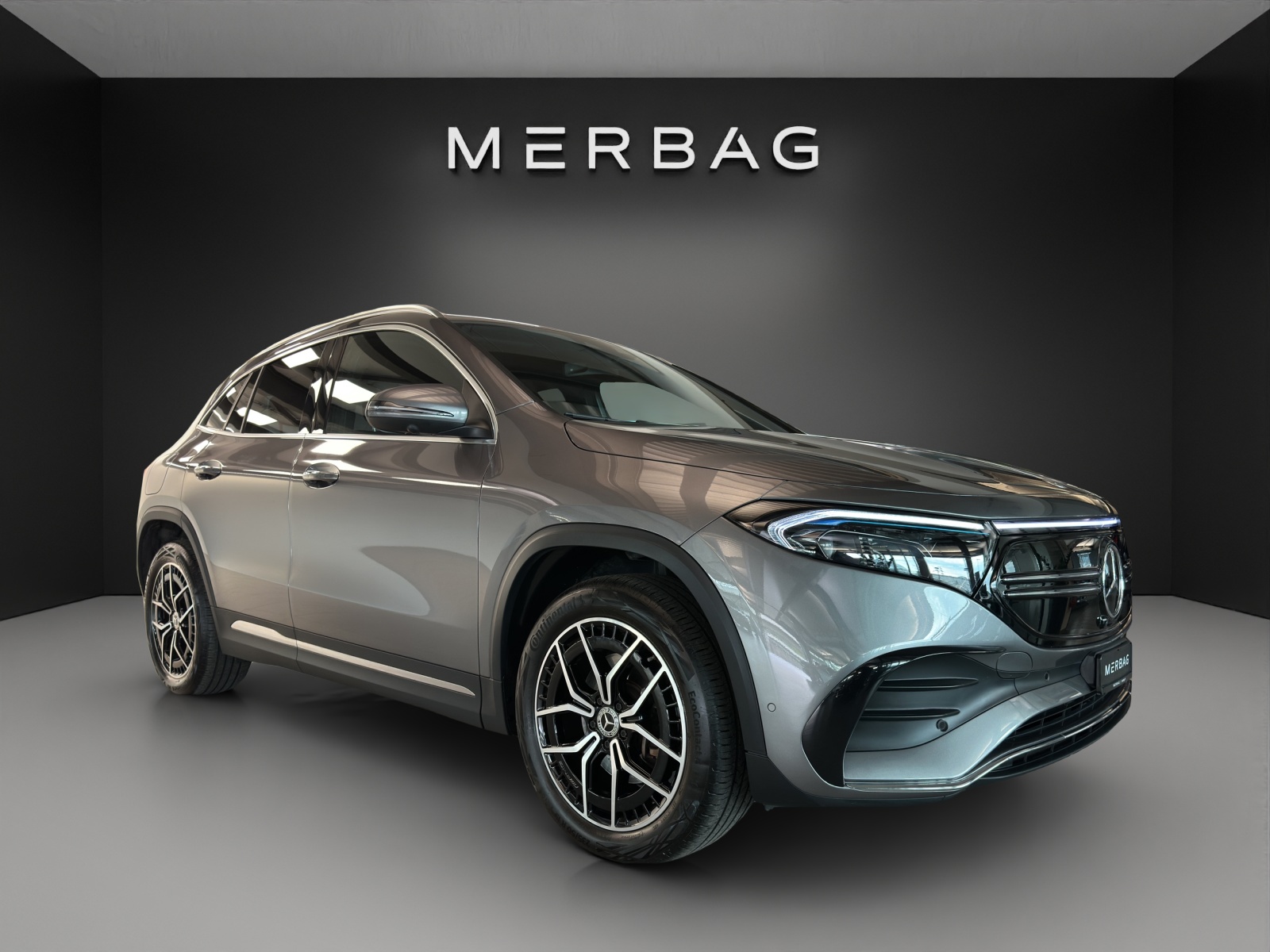 MERCEDES-BENZ EQA 300 AMG Line 4Matic