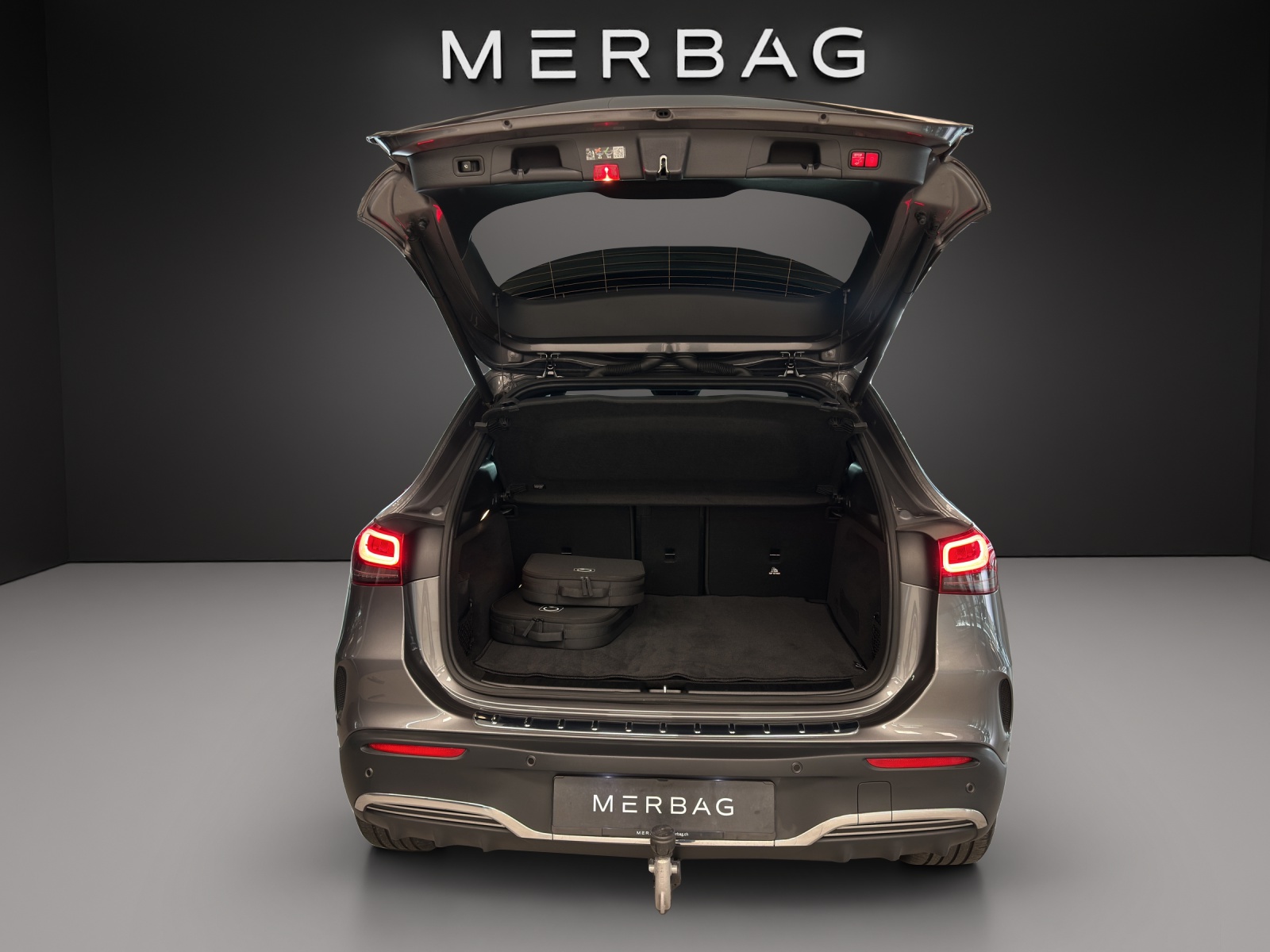 MERCEDES-BENZ EQA 300 AMG Line 4Matic - 7
