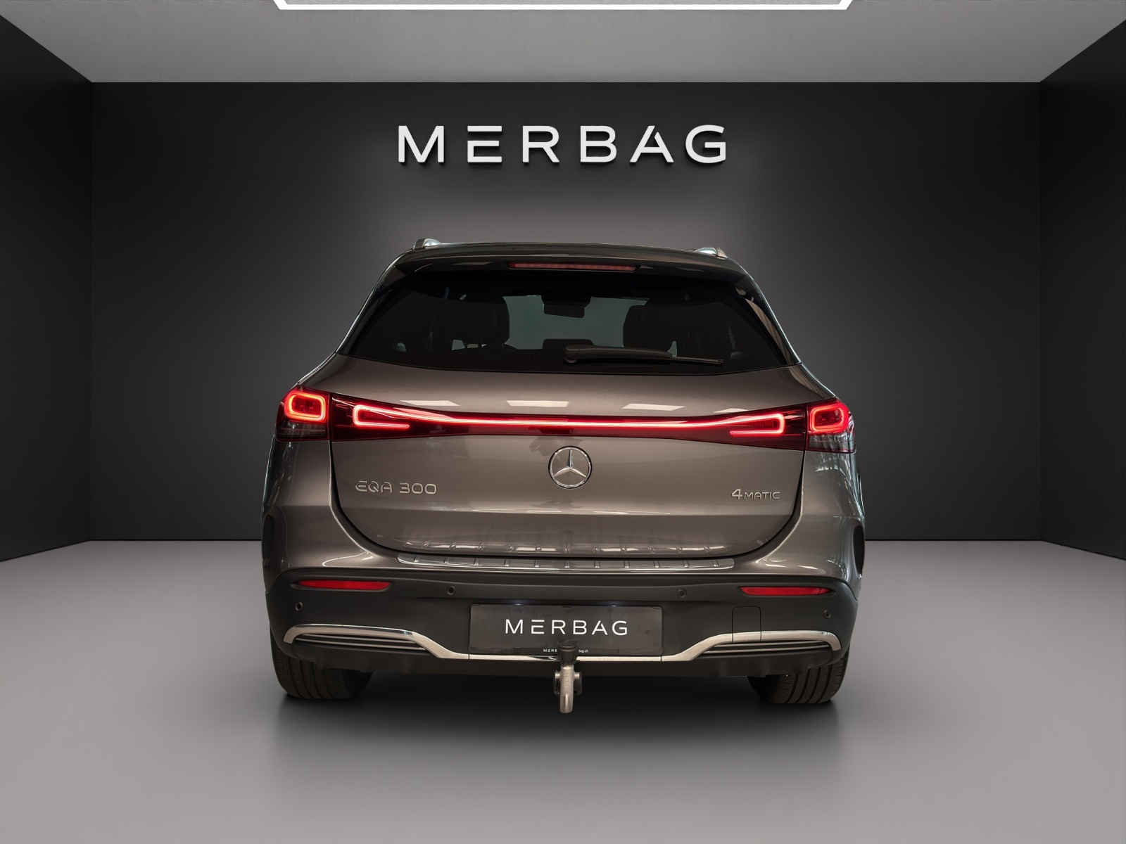 MERCEDES-BENZ EQA 300 AMG Line 4Matic - 5