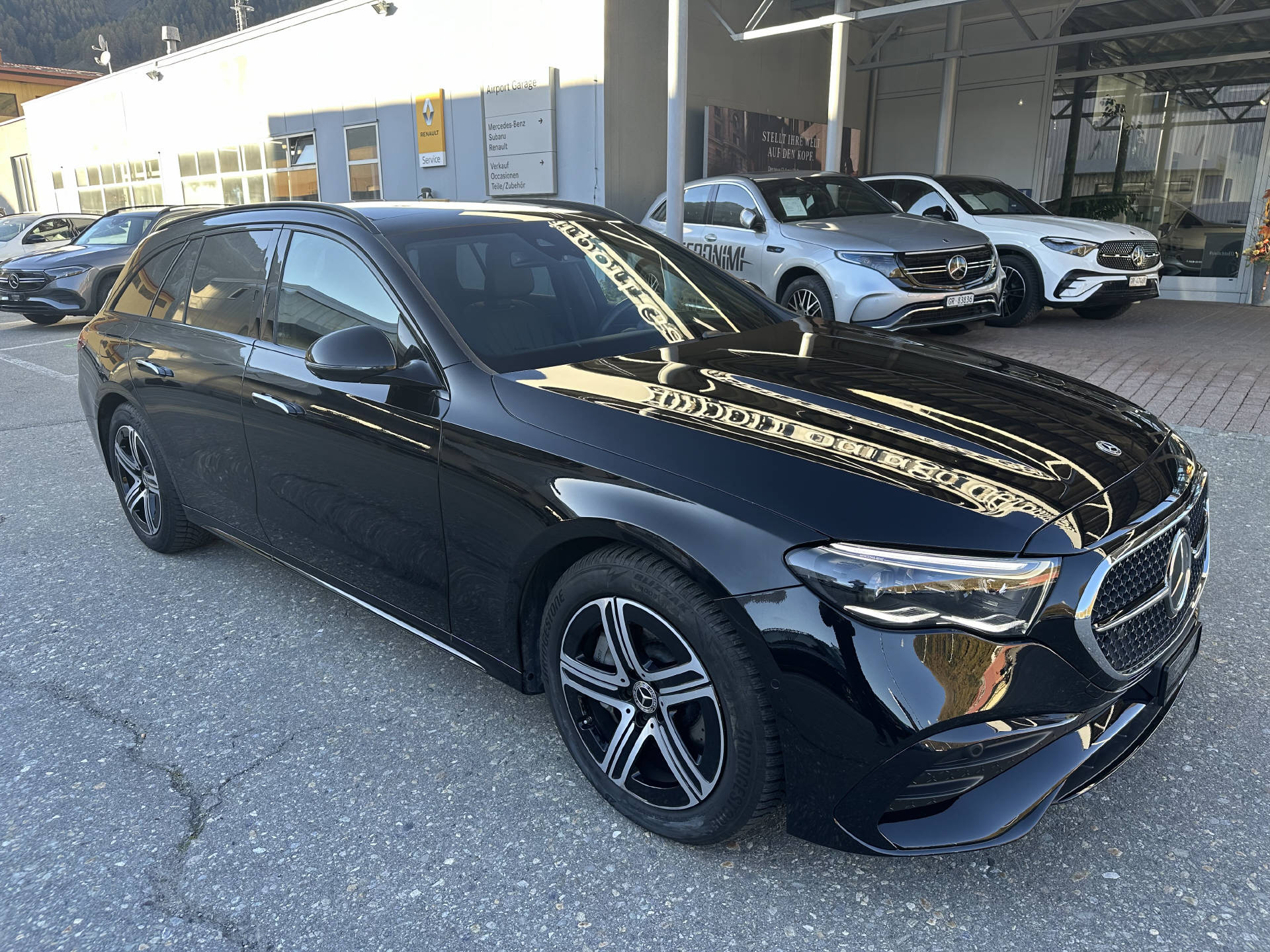 MERCEDES-BENZ E 220 d AMG Line 4matic Kombi - 3