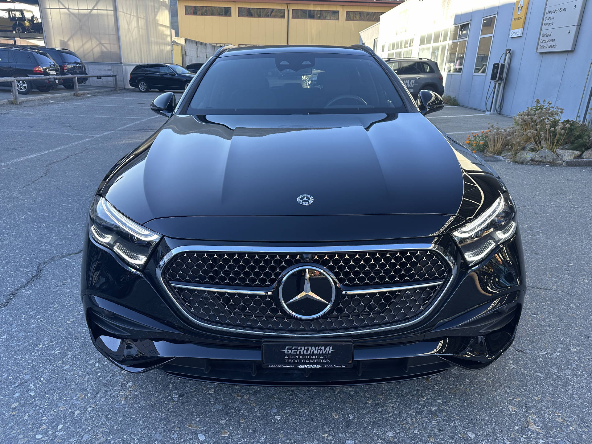 MERCEDES-BENZ E 220 d AMG Line 4matic Kombi - 4