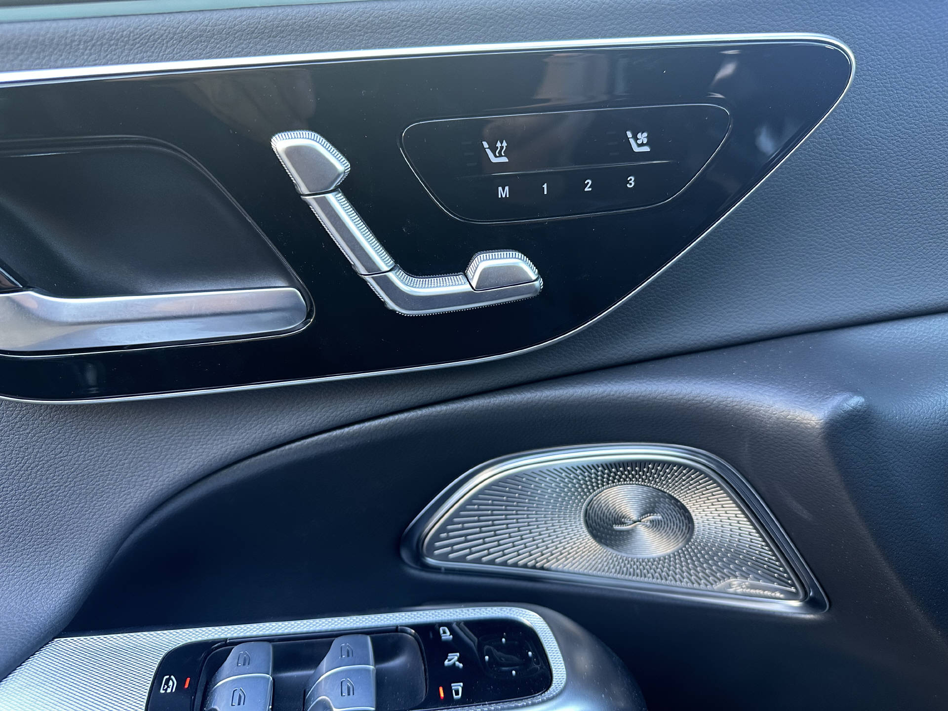 MERCEDES-BENZ E 220 d AMG Line 4matic Kombi - 15