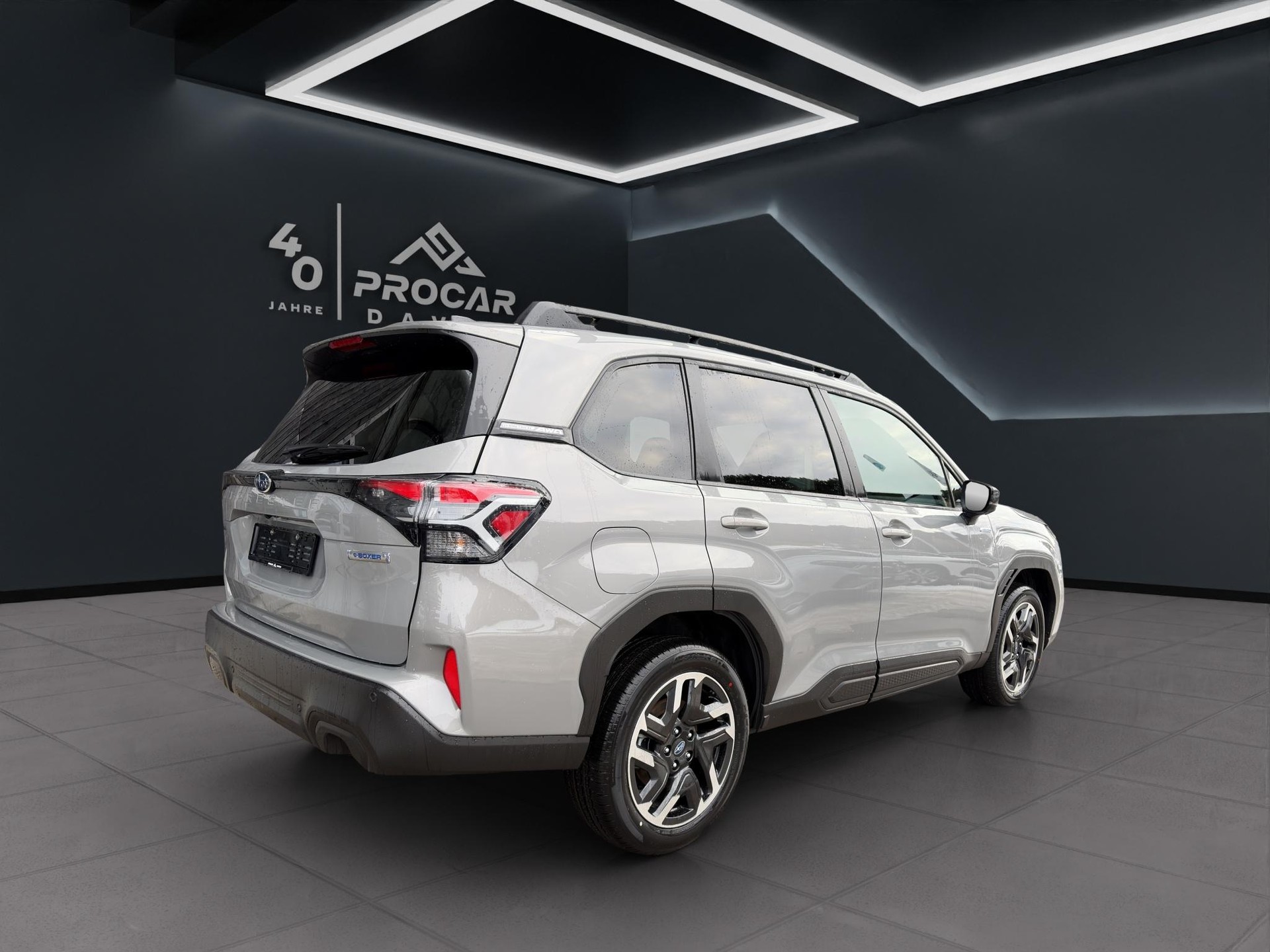 SUBARU Forester Station 2.0i e-Boxer Swiss Plus - 4