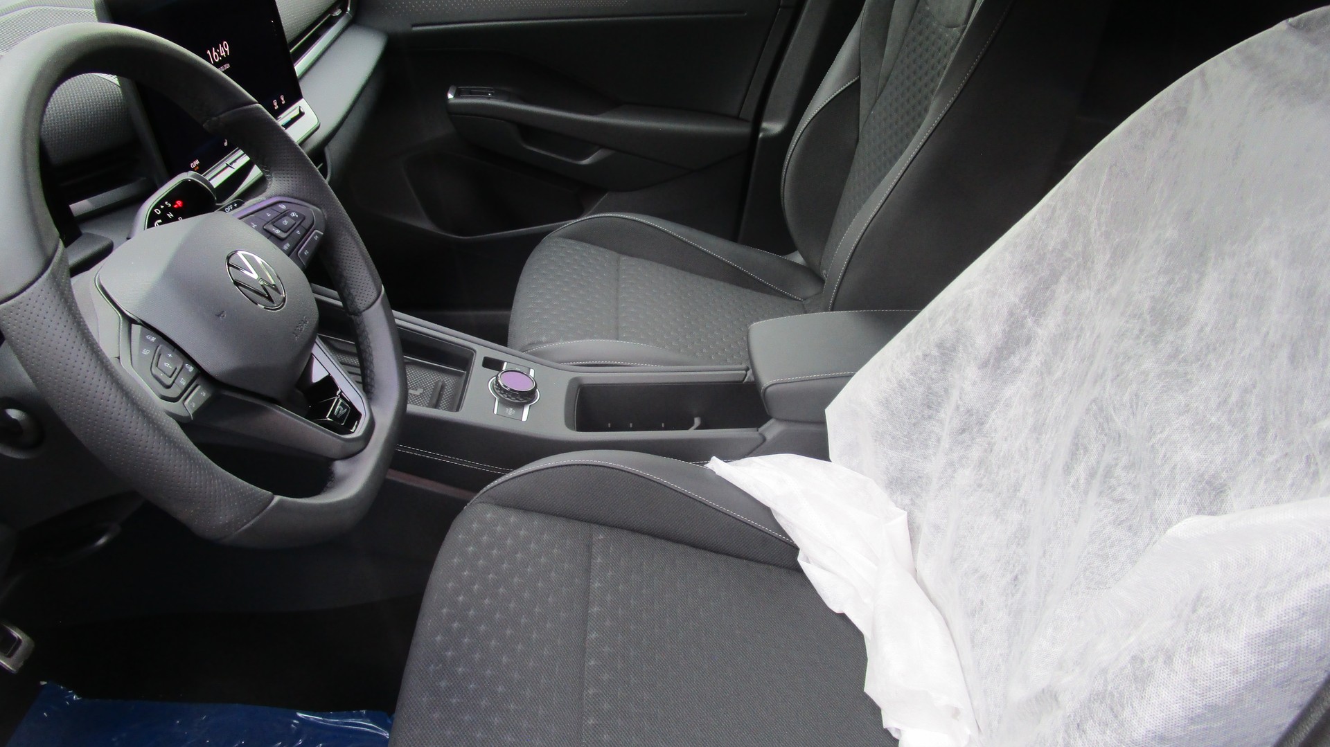 VW T-Roc 1.5 eTSI mHEV R-Line DSG - 10