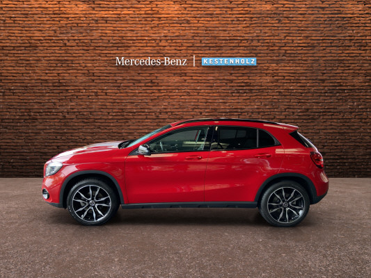 MERCEDES-BENZ GLA 200 Night Star - 4