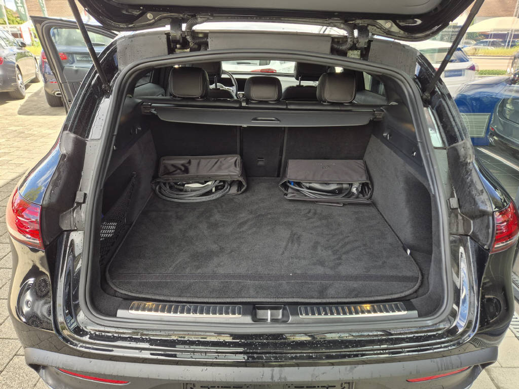 MERCEDES-BENZ EQC 400 4Matic AMG Line - 4