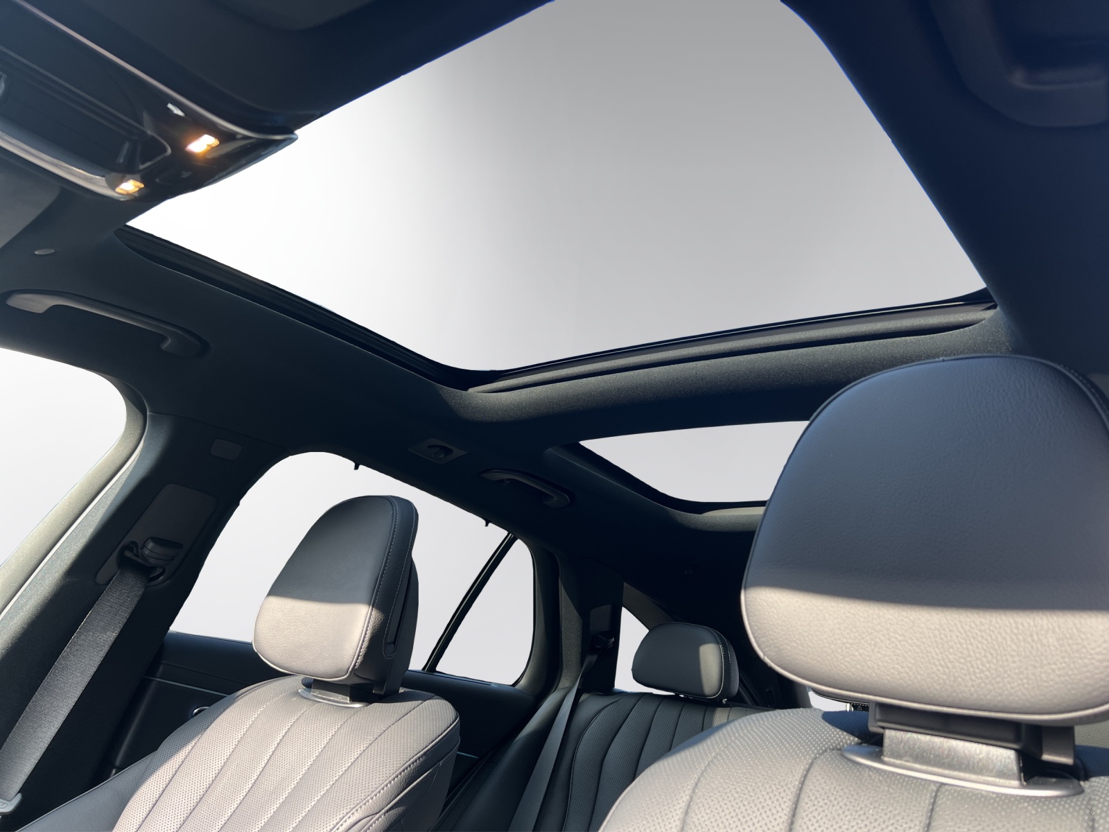 MERCEDES-BENZ E 220 d T 4Matic 9G-Tronic - 10