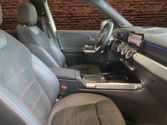 MERCEDES-BENZ GLB 250 4Matic 8G-Tronic - 13