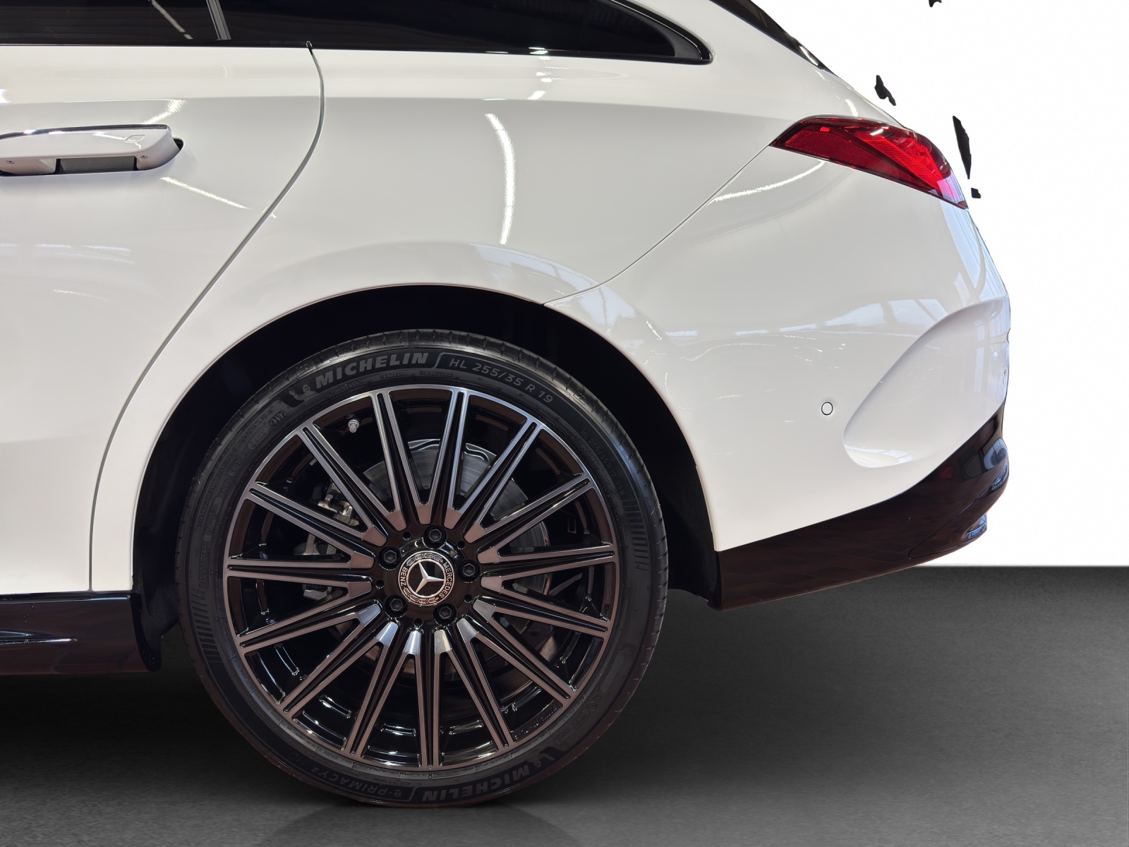 MERCEDES-BENZ CLA SB 350 4M 85 kWh EQ - 23