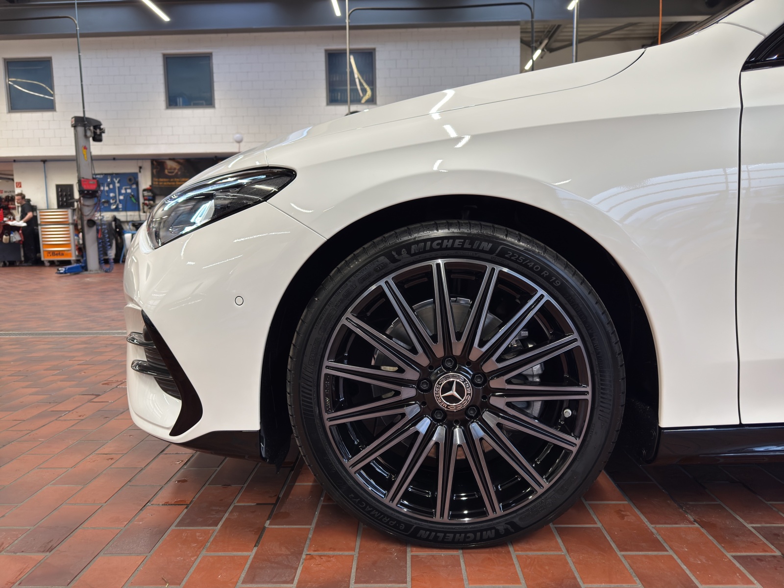 MERCEDES-BENZ CLA SB 350 4M 85 kWh EQ - 26