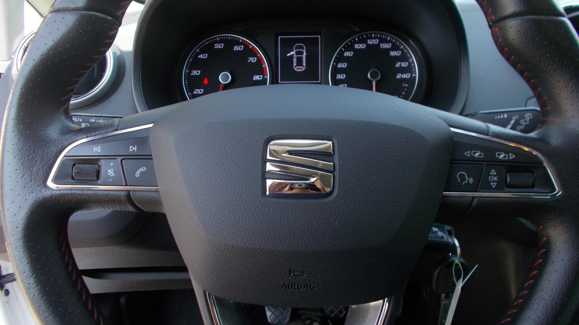 SEAT Ibiza ST 1.4 EcoTSI FR - 11
