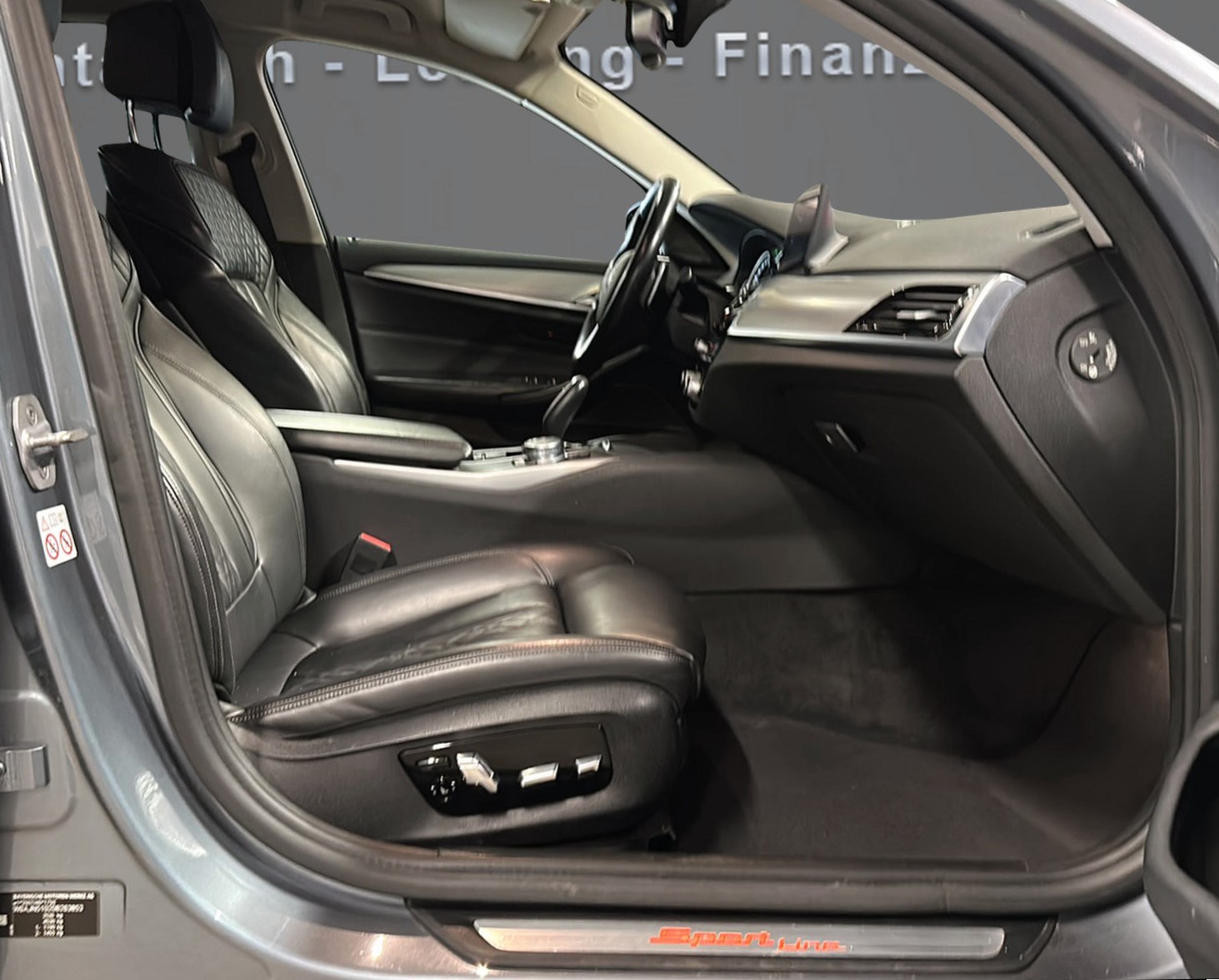 BMW 530d xDrive Touring Sport Line Steptronic - 11