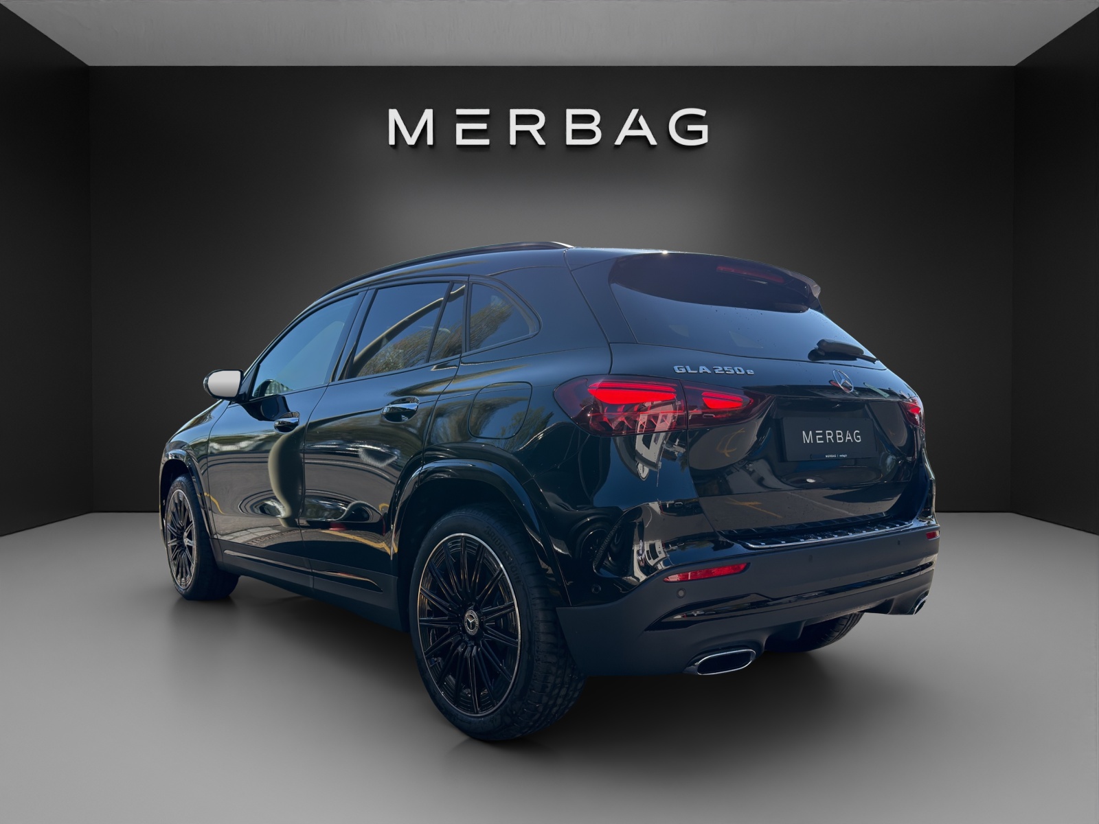 MERCEDES-BENZ GLA 250 e EQ Star 8G-DCT - 5