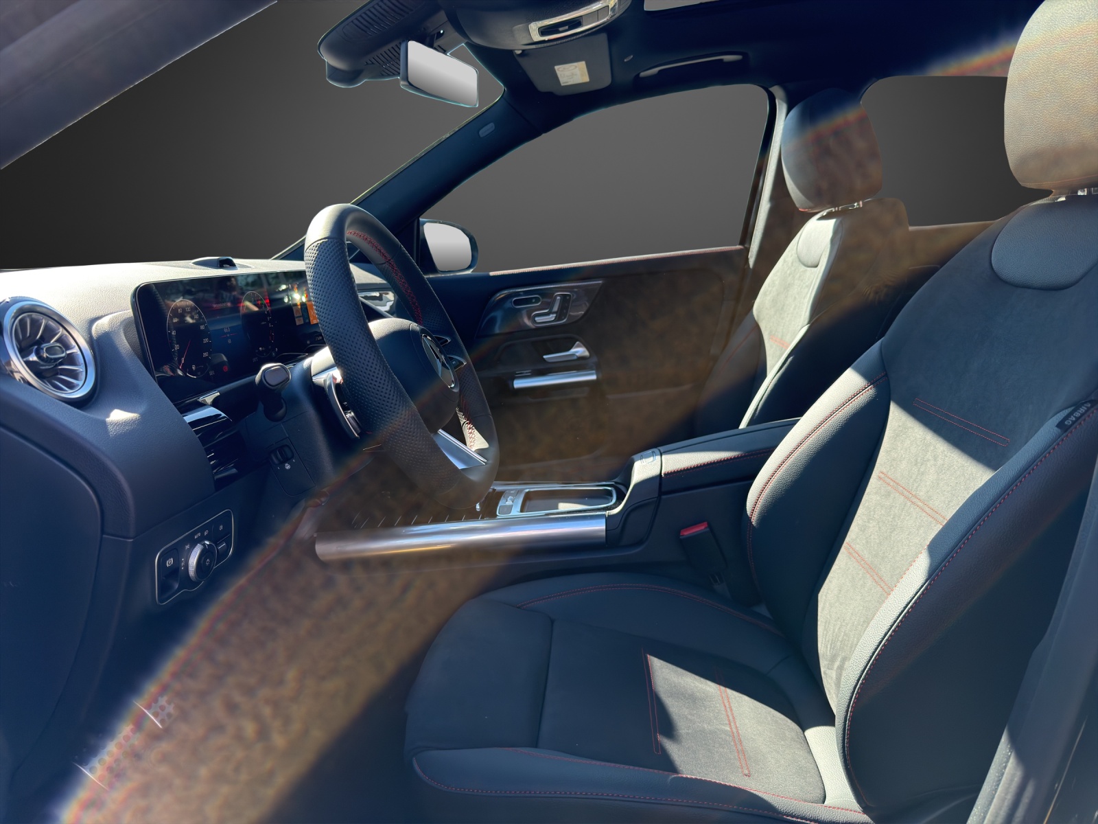 MERCEDES-BENZ GLA 250 e EQ Star 8G-DCT - 9