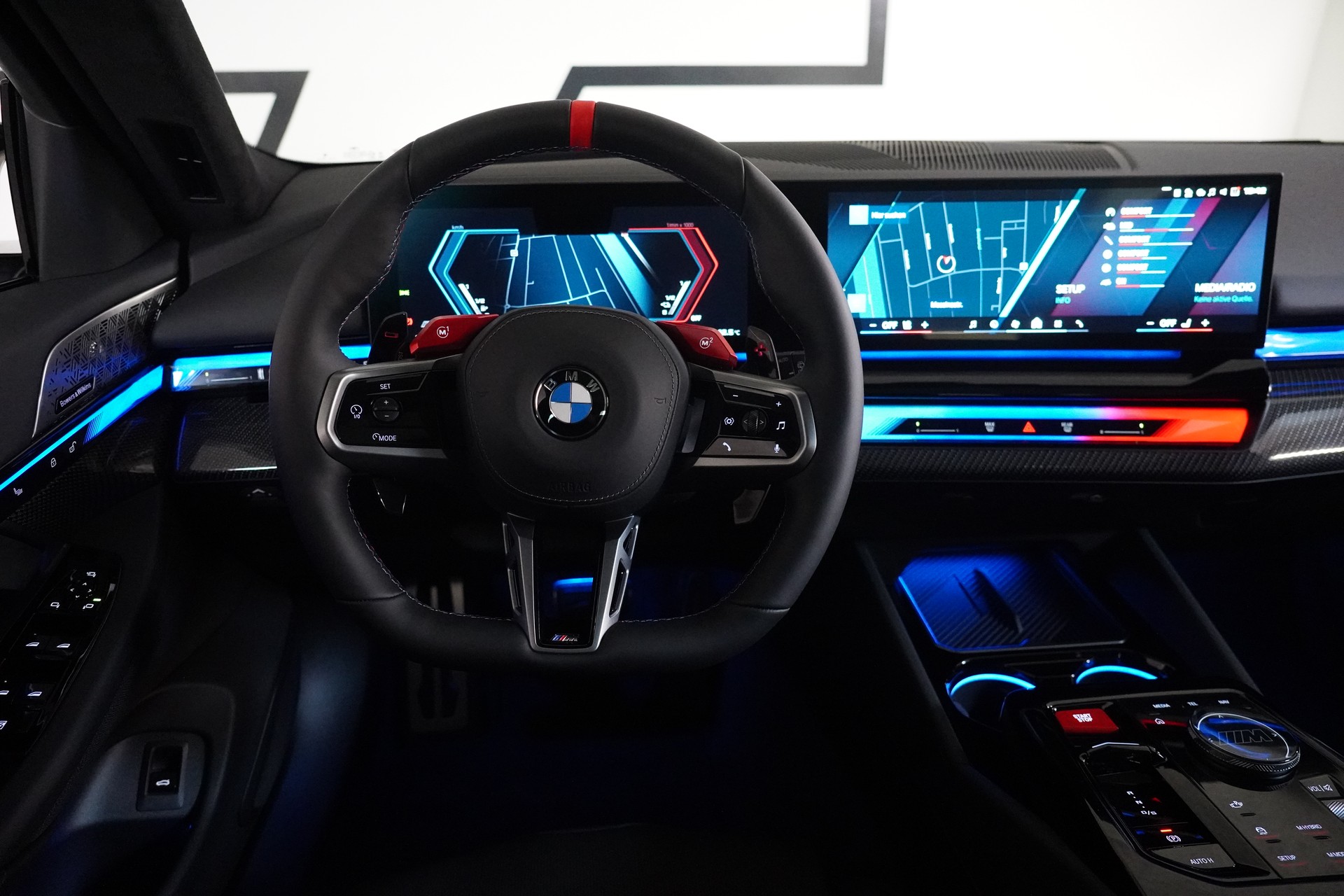 BMW M5 xDrive Touring - 21