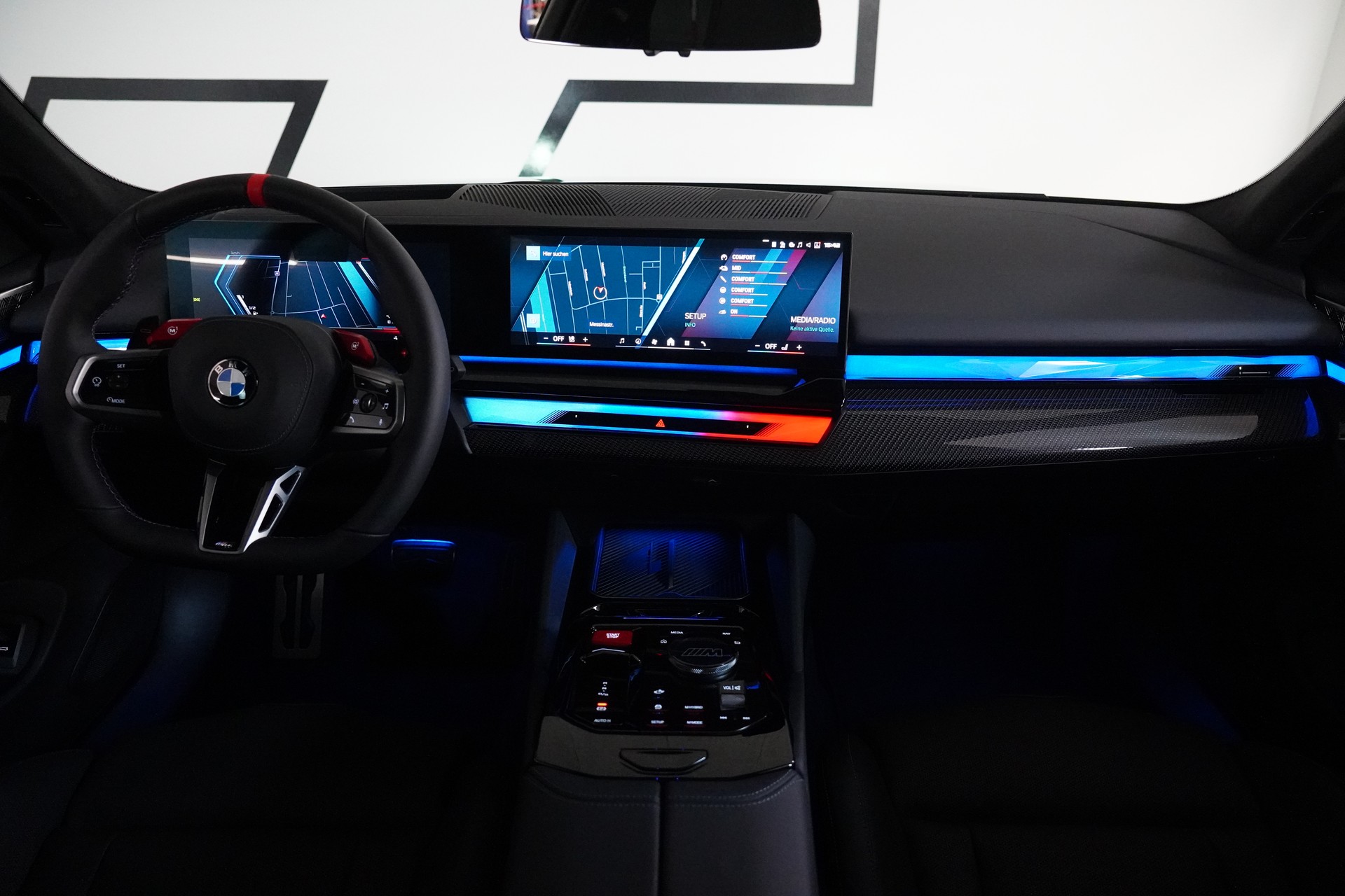 BMW M5 xDrive Touring - 18