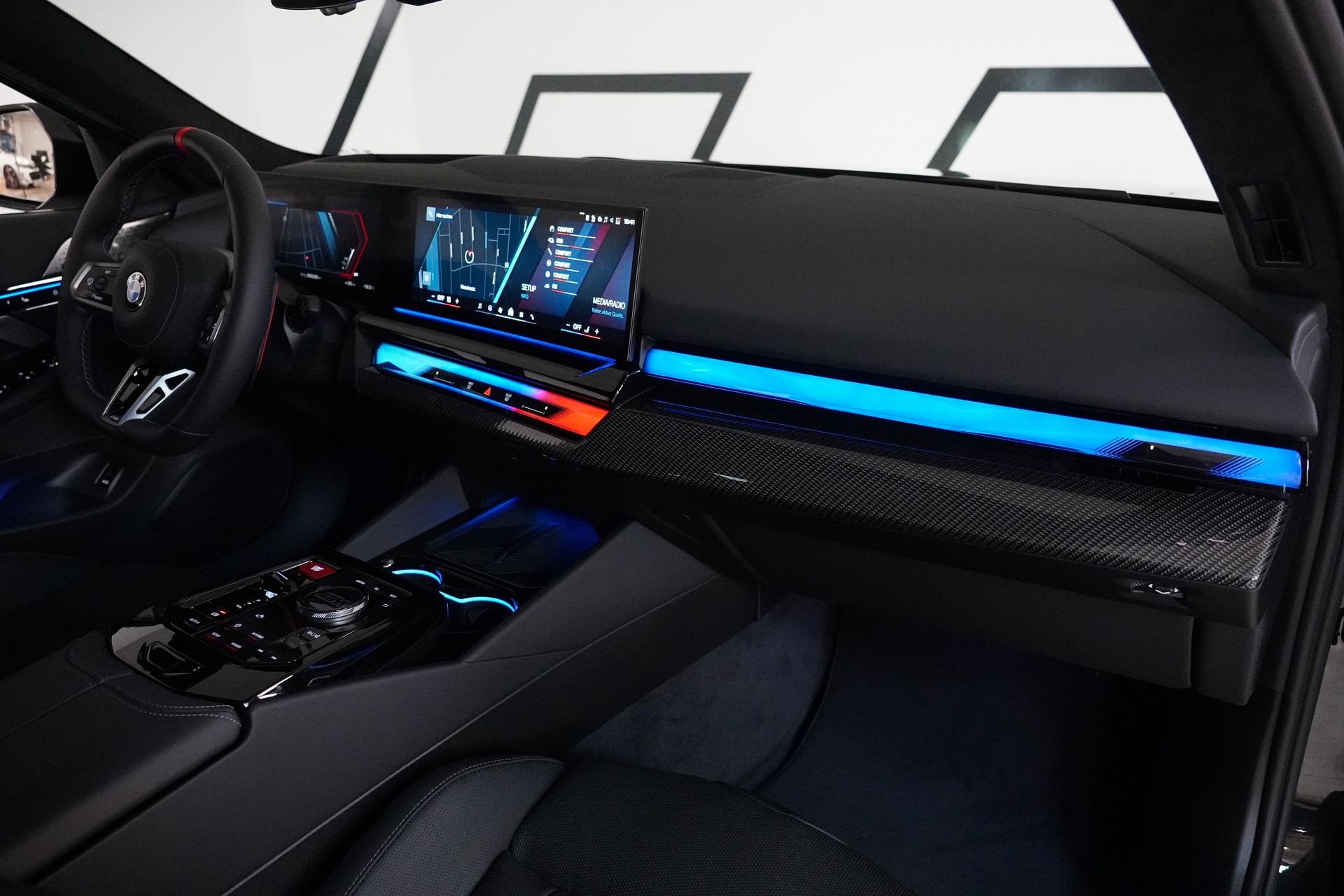 BMW M5 xDrive Touring - 17