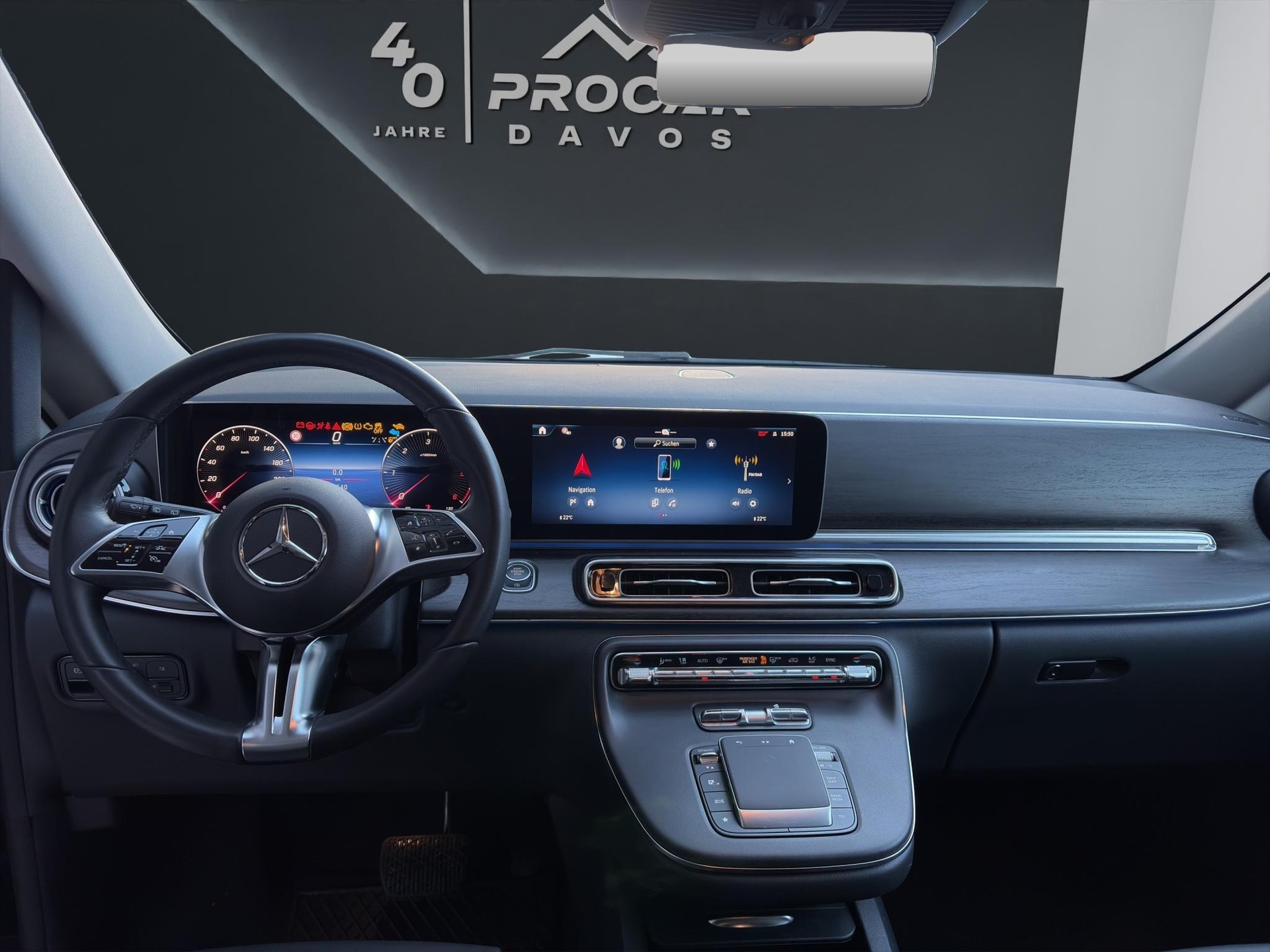 MERCEDES-BENZ V 250 d Avantgarde lang Van - 8