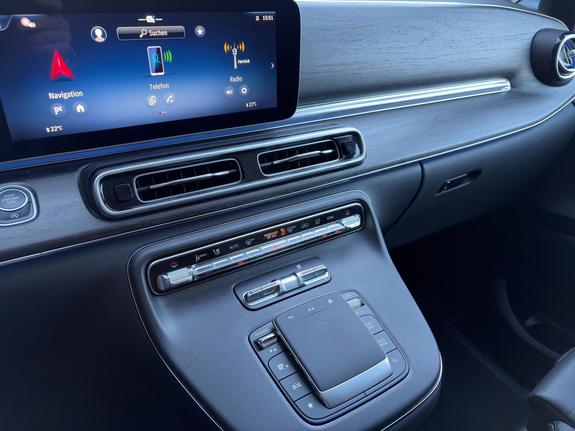 MERCEDES-BENZ V 250 d Avantgarde lang Van - 11