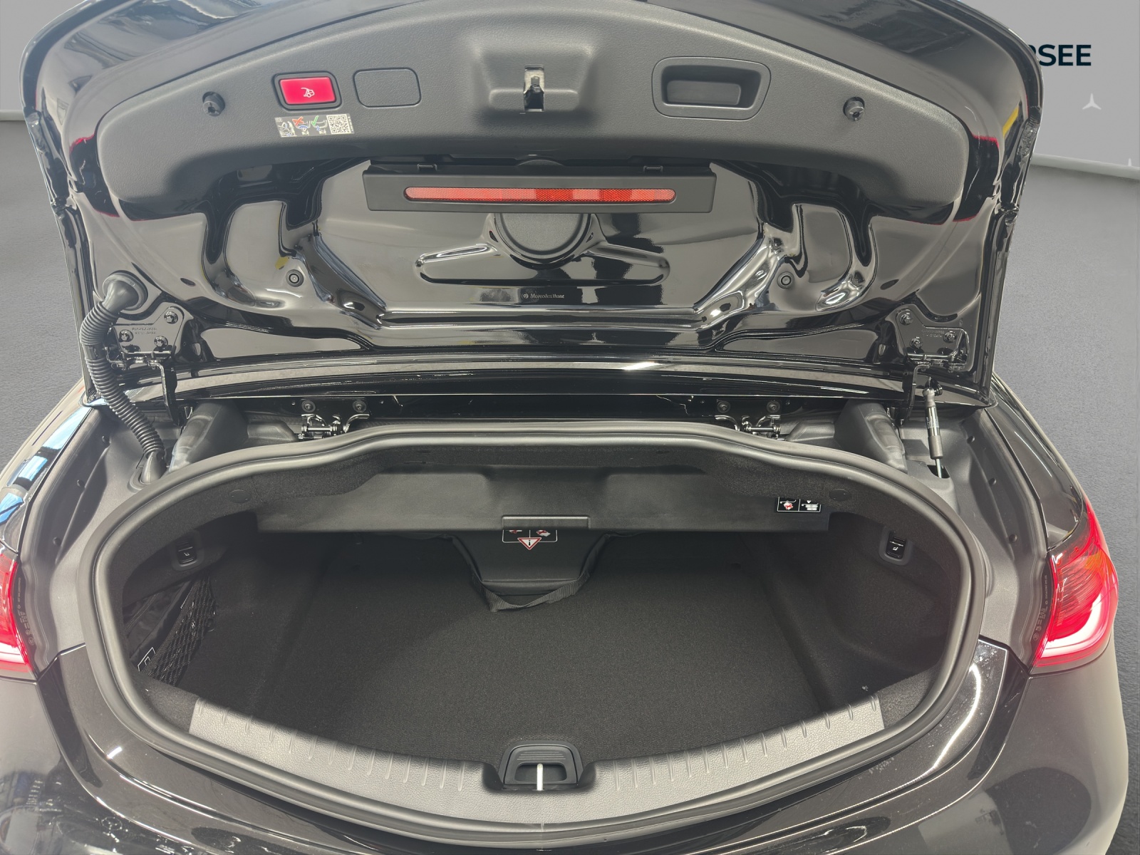 MERCEDES-BENZ CLE 200 Cabrio 4Matic 9G-Tronic - 15