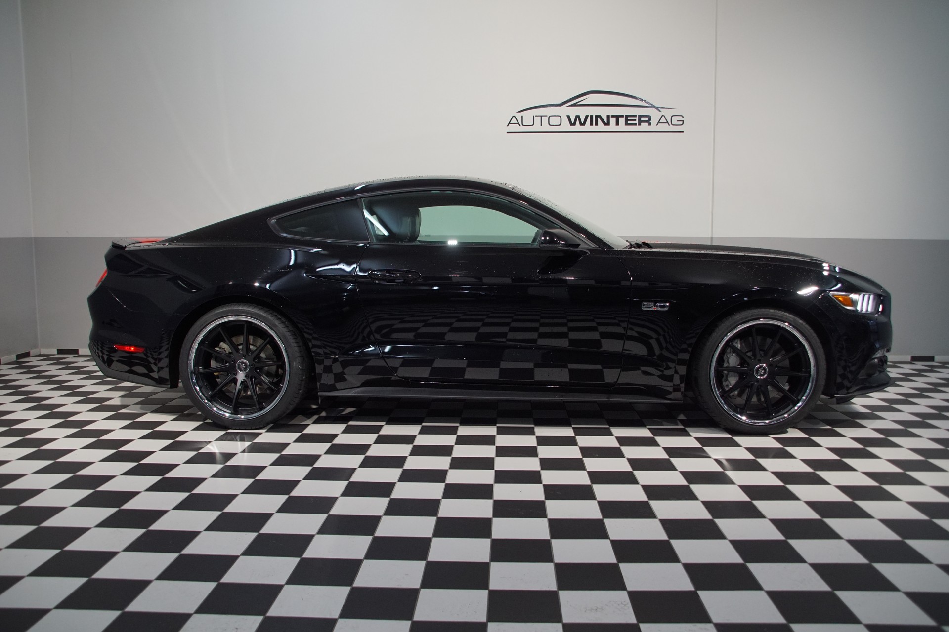 FORD Mustang 5.0 GT 50 YEARS - 6