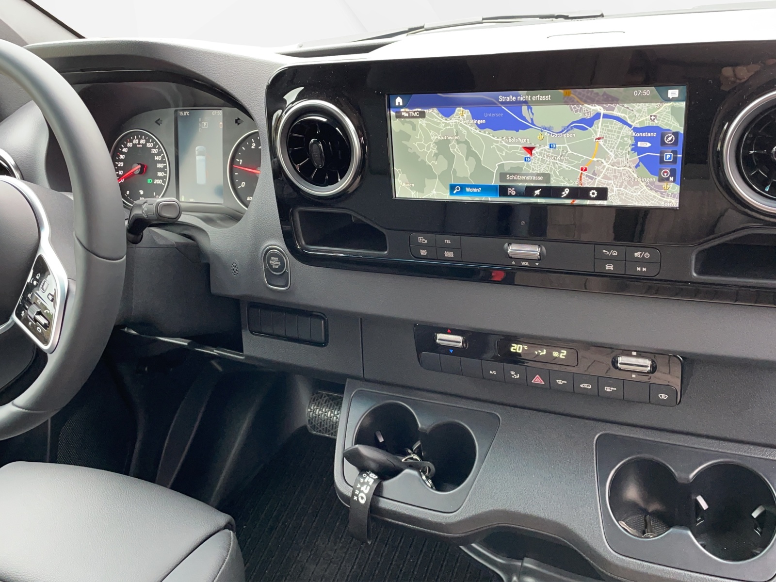 MERCEDES-BENZ 4x4 Inova Roadtrip 190 PS - 11