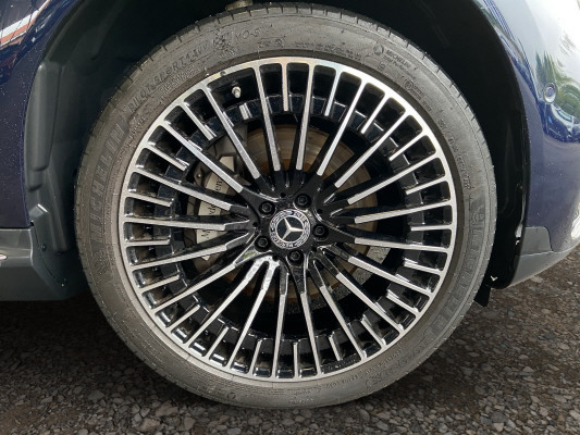 MERCEDES-BENZ EQC 400 4Matic EQ Star - 8