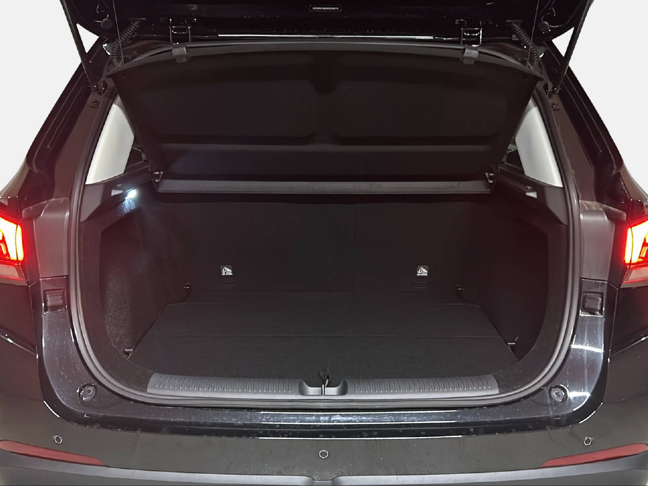 MG ZS 1.5 Hybrid+ Luxury - 11