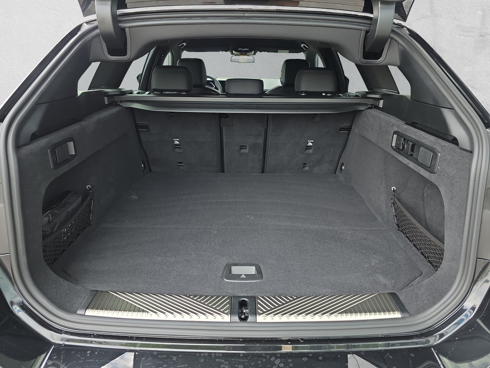 BMW 530e xDrive Touring M Sport Steptronic - 11