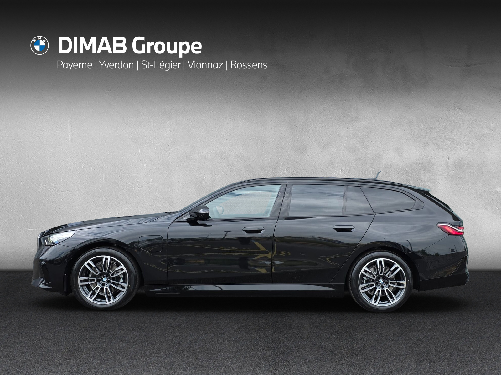 BMW 530e xDrive Touring M Sport Steptronic - 2