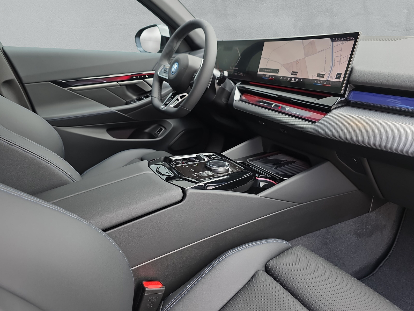 BMW 530e xDrive Touring M Sport Steptronic - 15