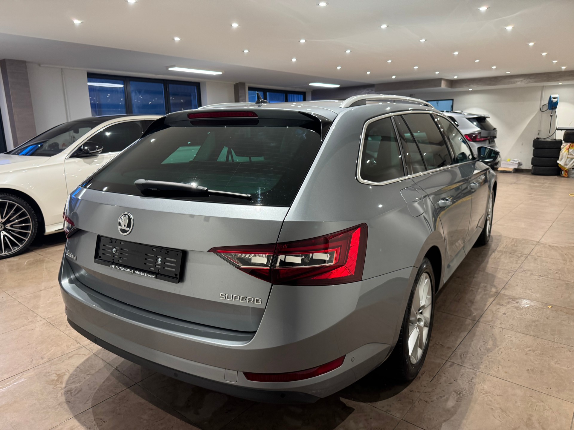 SKODA Superb Combi 2.0 TDI Style DSG - 5