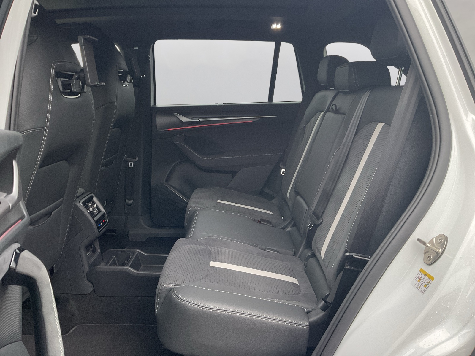 SKODA Kodiaq 1.5 TSI PHEV Sportline - 11