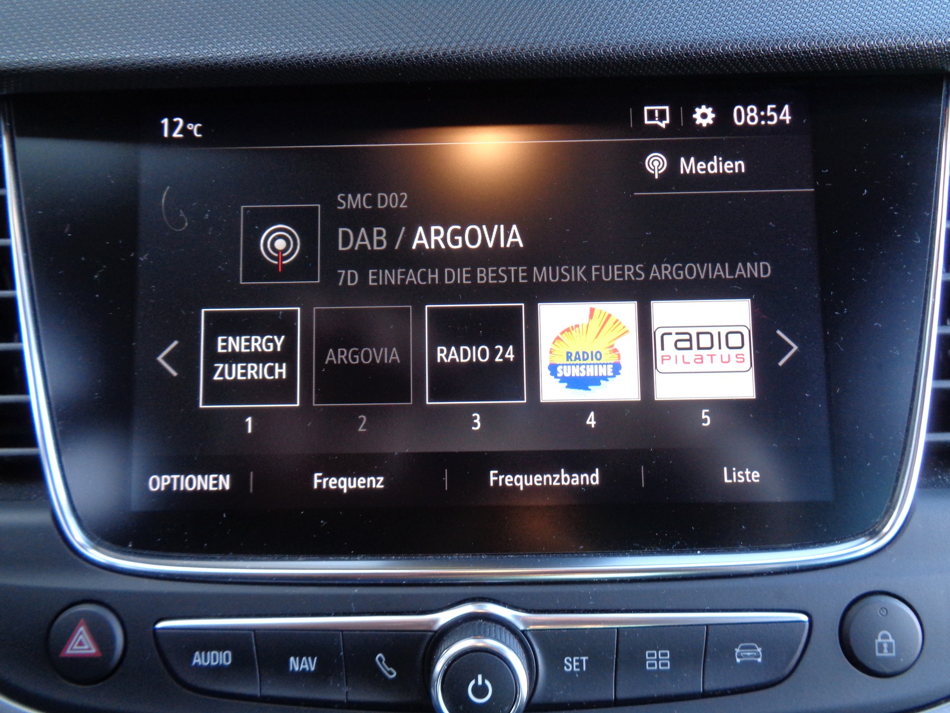 OPEL Crossland X 1.2i Enjoy - 15