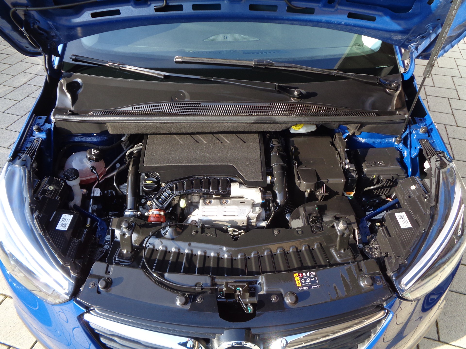 OPEL Crossland X 1.2i Enjoy - 24