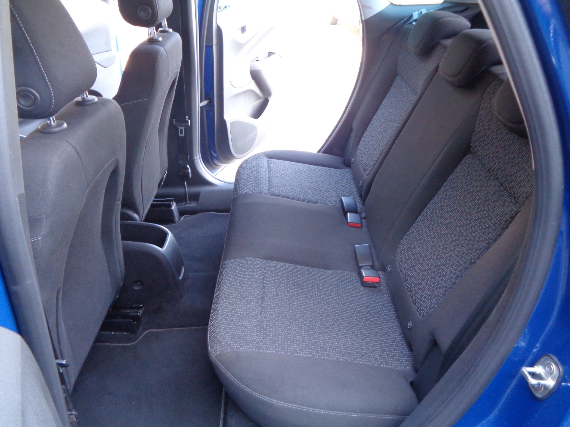 OPEL Crossland X 1.2i Enjoy - 11