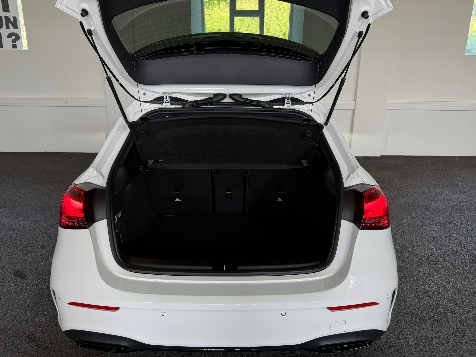 MERCEDES-BENZ A 220 4Matic 8G-DCT - 10
