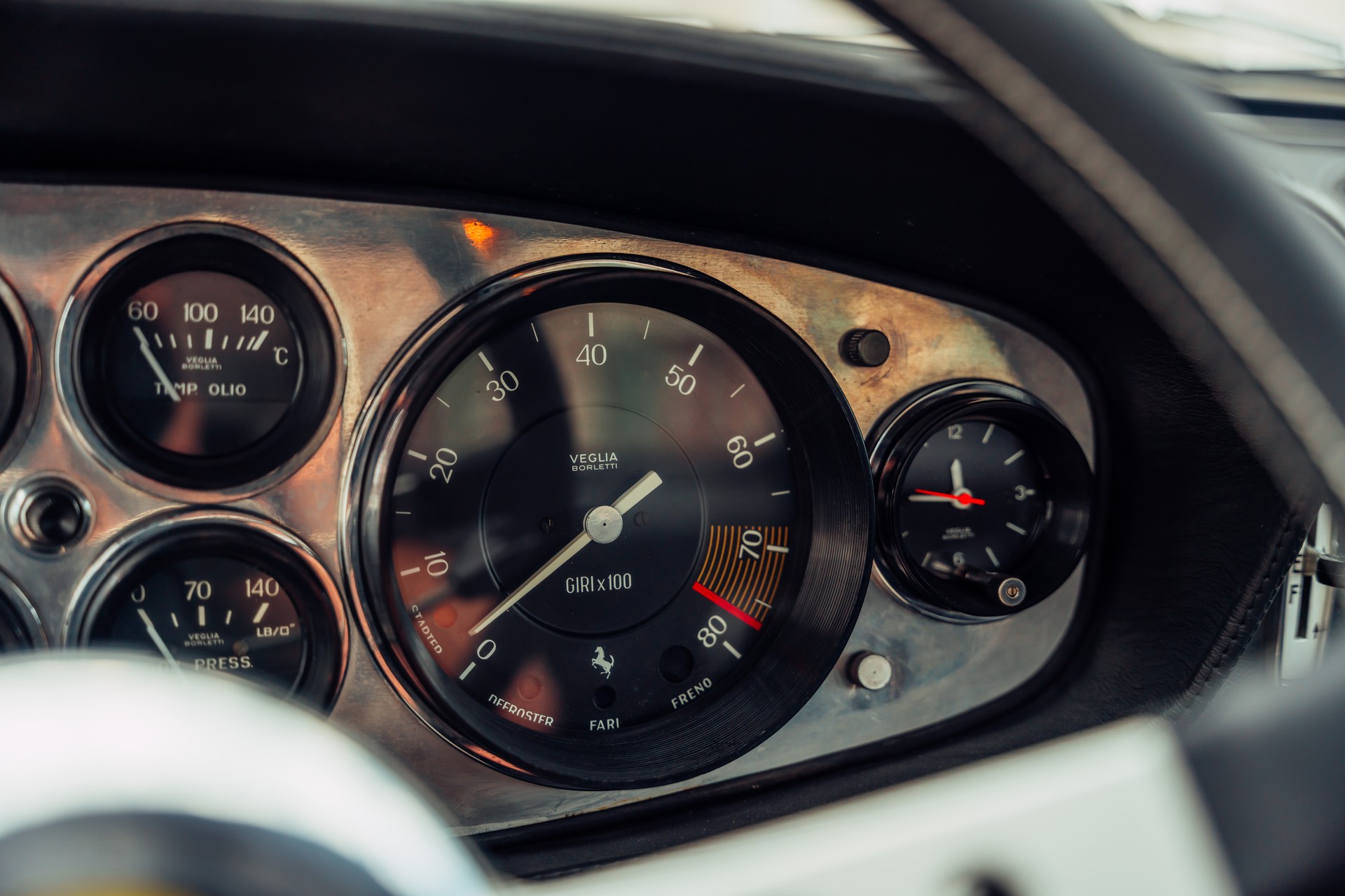 FERRARI 365 GTB/4 Daytona - 17